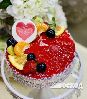 Торт № 110 Смородинка, декор открытка красное сердце