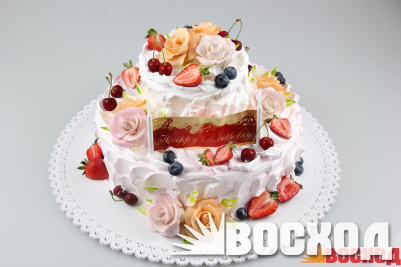 Торт № 379 "Праздничный" в оформлении сливки (декор цветы) На фото торт 5 кг 